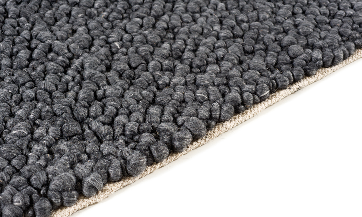 LOOPY HAND WOOVEN RUG BLACK LOOPY HAND WOOVEN RUG BLACK